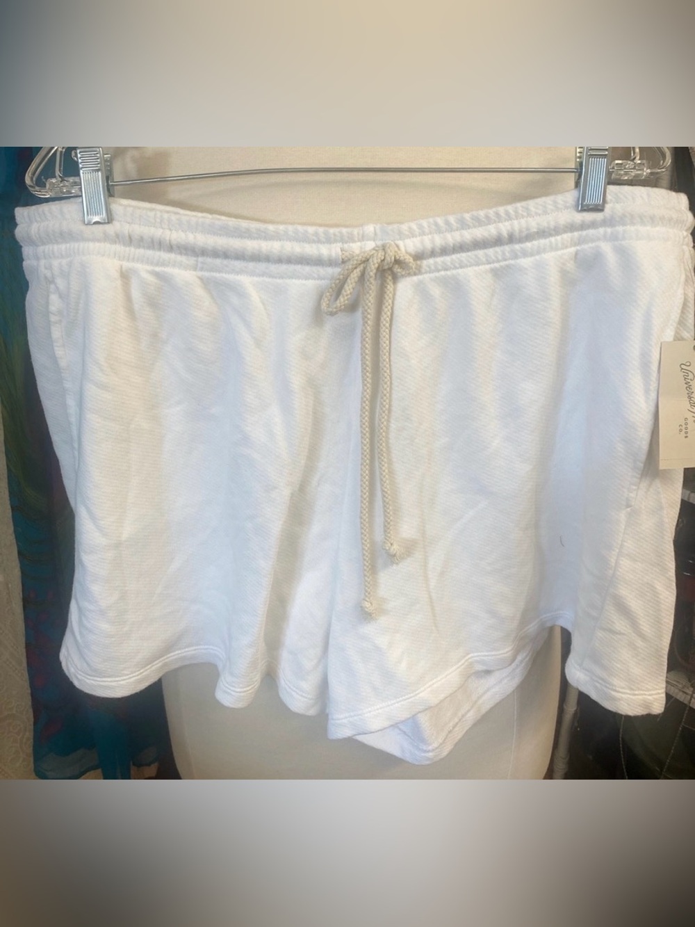 Universal Thread White Drawstring Athletic Shorts